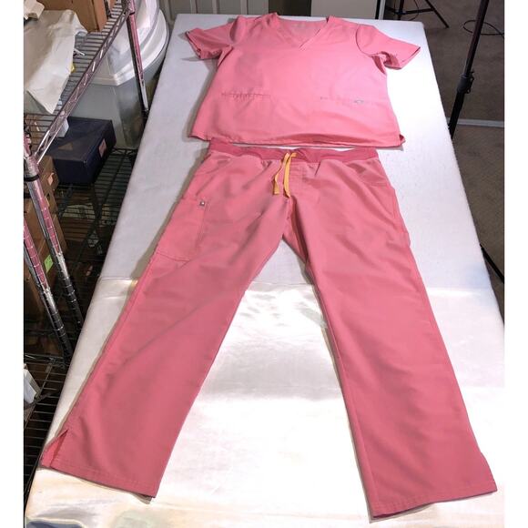 Figs Other - Figs Scrub Set Casma Top Sz XXL Kade Cargo Pants Sz XL Womens Neon Pink